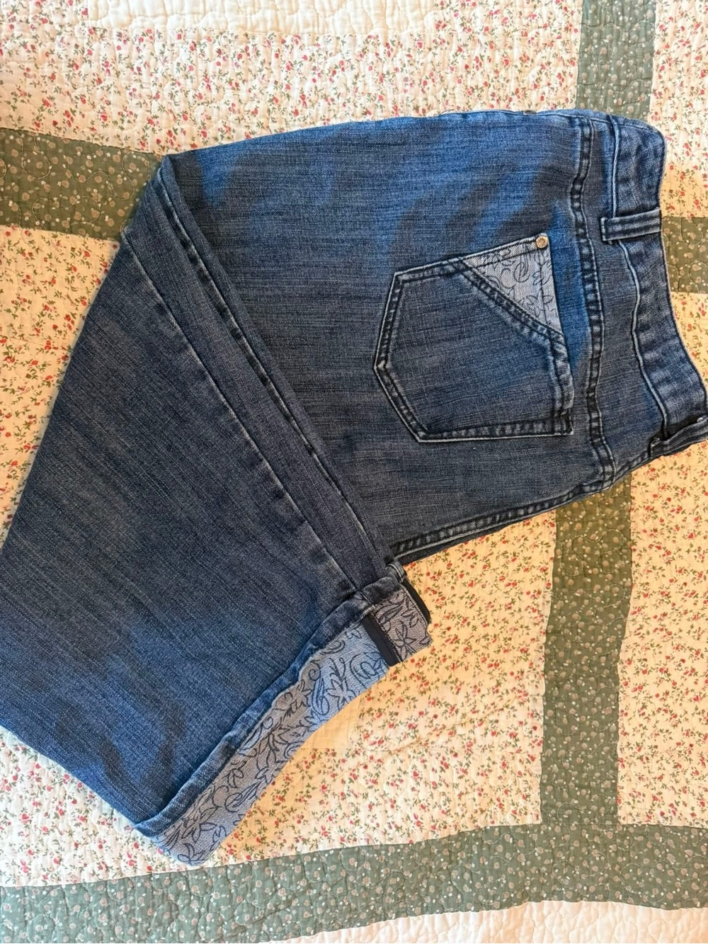 CJ Banks Classic Medium Blue Cropped Jeans with Patterned Cuff  Size 20